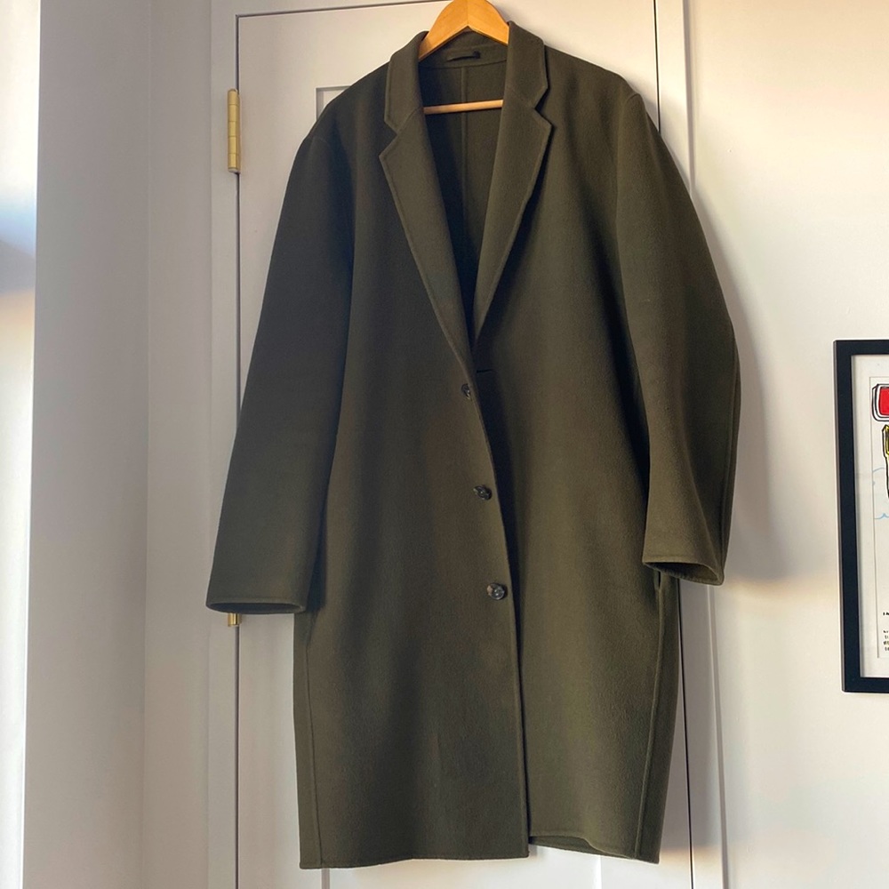 Acne Studios - beautiful overcoat - size 50